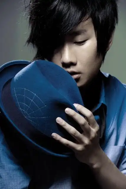 给我一张林俊杰的照片!