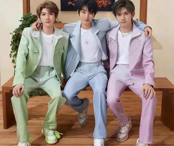 恬不知耻!被捧为歌坛顶流,却没有一首代表作,这3位明星羞不羞