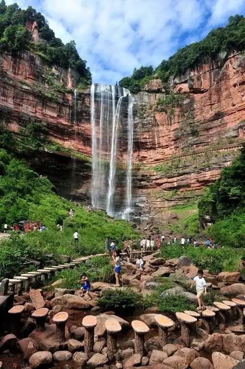 祥瑞万水千山电梯洋楼坡地洋房户户观景避暑旅游首选