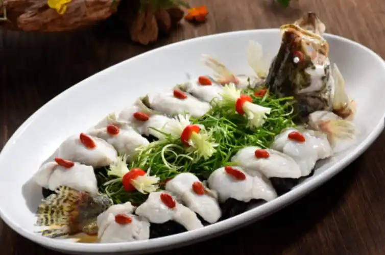 清蒸鲈鱼酱油鸡招牌菜广州酒家11黑鬃鹅焖大连鲍黑椒炒肉蟹招牌菜公馆