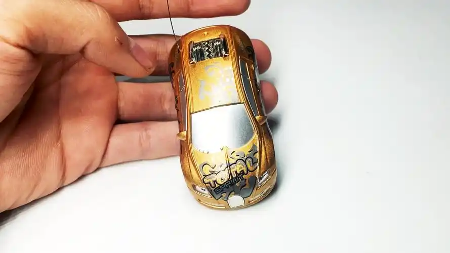 活动作品飞猪玩具屋世界上最小的遥控车