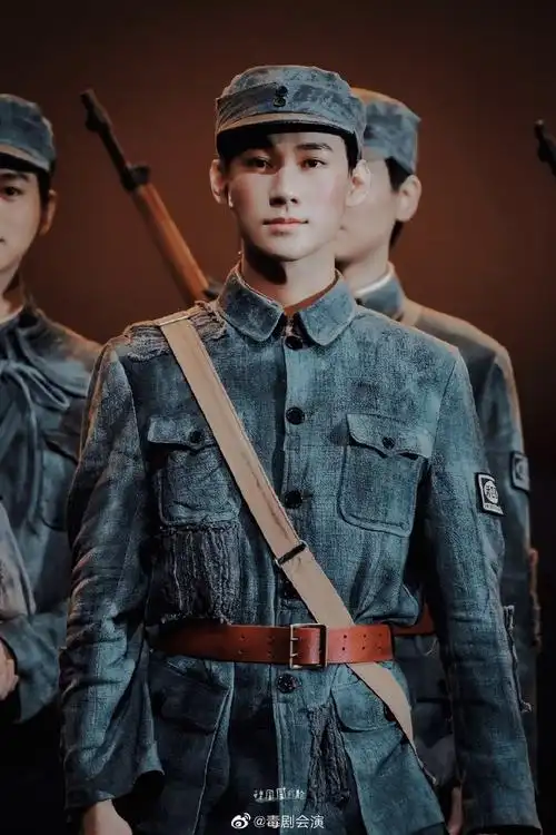 铁流东进导演为张真源庆生