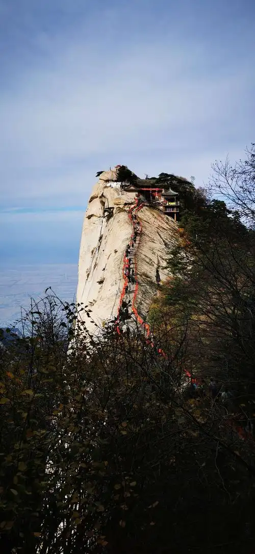 五岳里的险华山