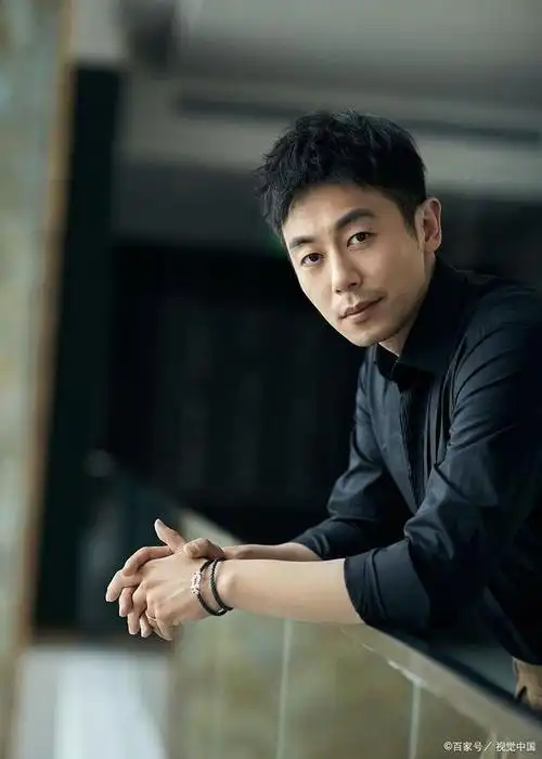 痞帅的代表朱亚文