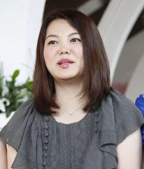 胖到不能再胖的几位女星,最胖的那位竟然胖到120公斤_凤凰网娱乐_凤凰