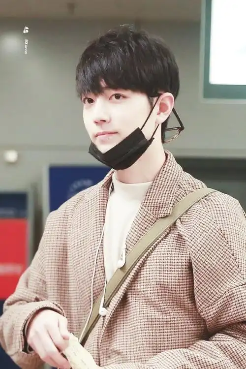 肖战的那年今日##向全世界安利肖战