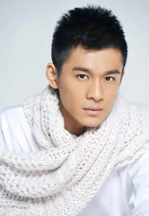 原创古装男神乔振宇与王丽坤秘恋八年无果转身娶了小八岁娇妻