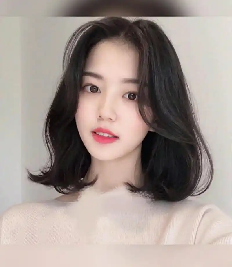 你是什么脸型,就配什么发型,搭对了美10倍,搭错了显老又没气质