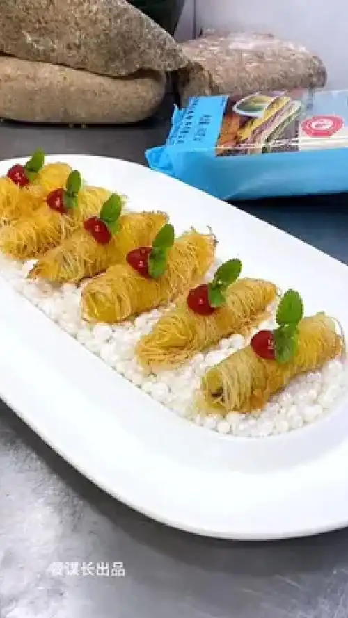 摆盘技巧 千丝万缕芥味虾做法#厨师 #创意菜