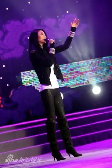 图文:《墨仙》开机-徐千雅献唱