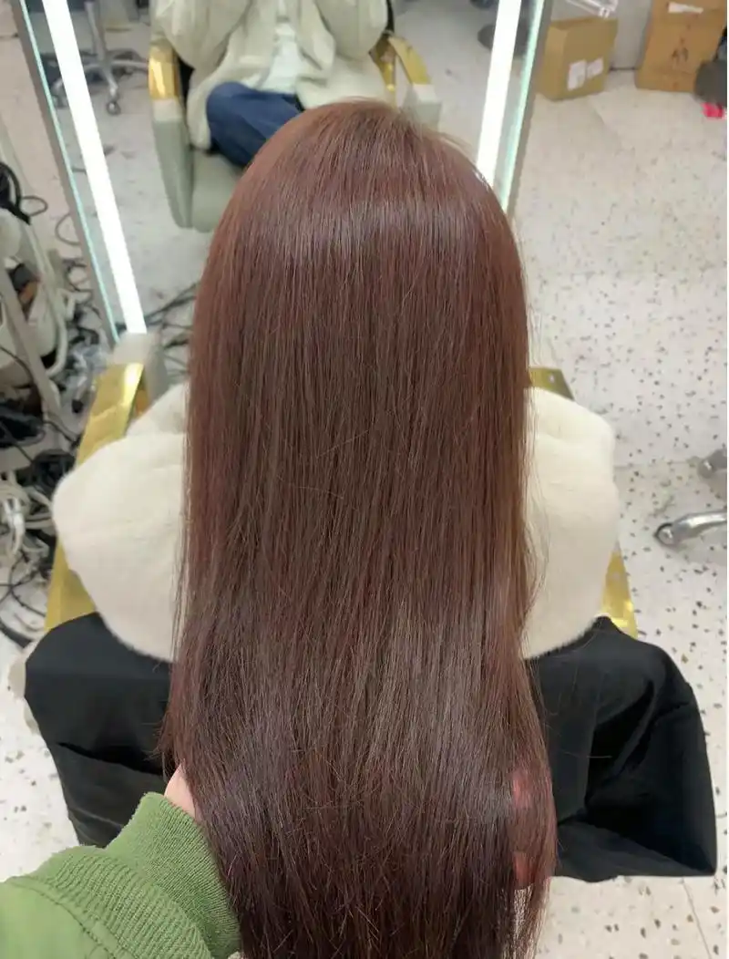 适合秋冬季的发色"焦糖咖啡色"夸无数次的发色,焦糖色超级有质 - 抖音