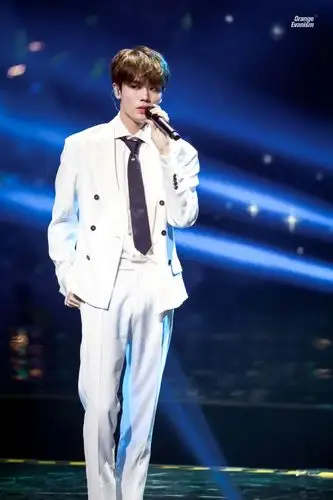 林彦俊[超话]##林彦俊出道一周年# 蓝色. 来自orangeevanism - 尾博