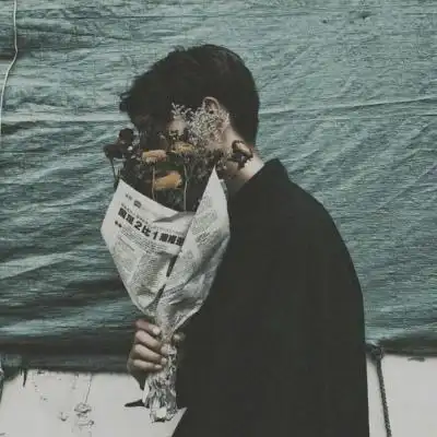 陈情|持花男生部位头像说天上星星好看的,一定是没见过你的眼睛.