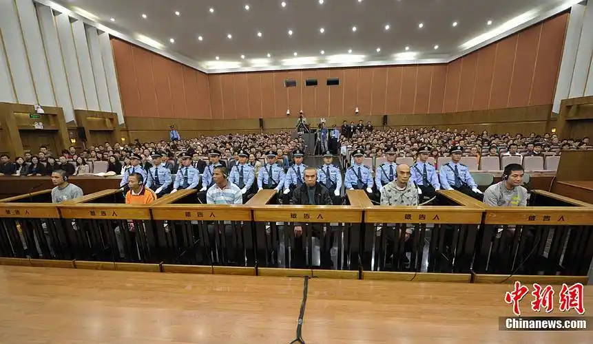 9月20日,涉嫌策划制造湄公河"10·5"惨案的糯康等6名被告人,在昆明