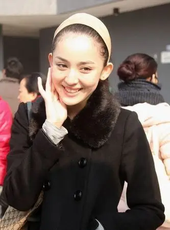 古力娜扎当年艺考时的照片,真的是宝藏女孩