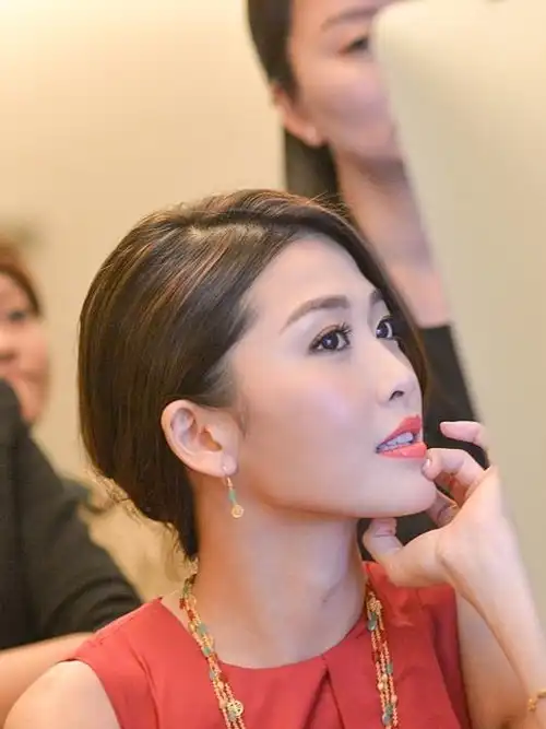 天生好命,花钱如流水,挥金如土的三大星座女,为什么他们不差钱_天蝎座