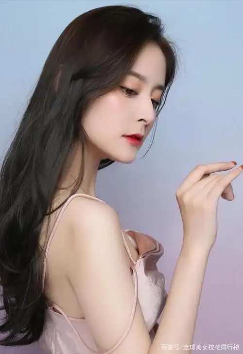 广西艺术学院美女王莹