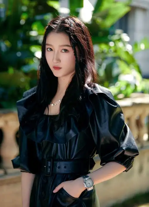 (都市丽人代言人关晓彤)