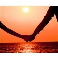 白边牵手情侣头像背影上下白边情侣牵手头像_微信头像图片大全