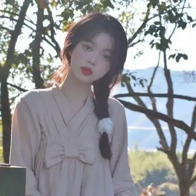 微笑使疲惫的人得到安适侧脸仙气女生头像