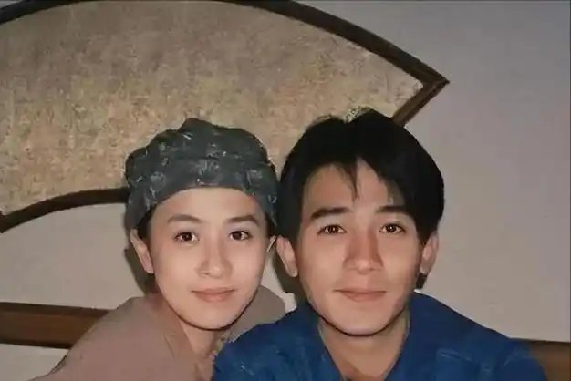 路人亲证出轨,这次,61岁的梁朝伟被扒得连"底裤"都不剩了|程潇|董洁