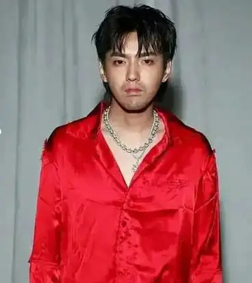 吴亦凡案二审维持原判家属到场旁听李恩发文回应炮轰都美竹