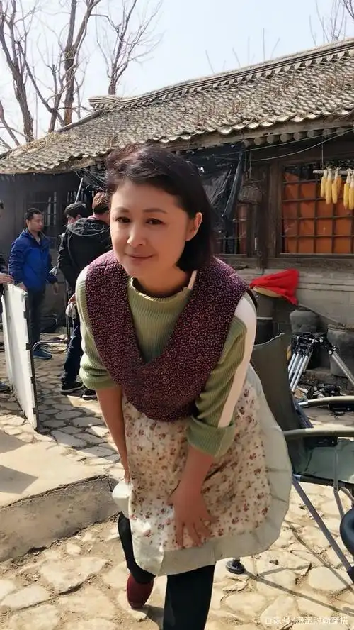 "谢大脚"扮演者于月仙,老相片翻出,从小就天生丽质!