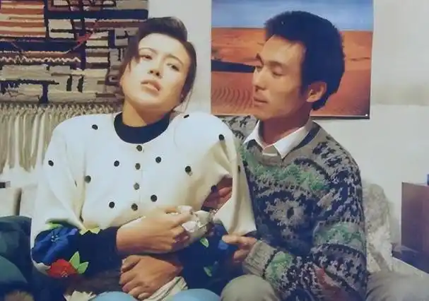 丁嘉丽:两段婚姻伤人伤己,对不起一双儿女,她的晚年生活怎样?