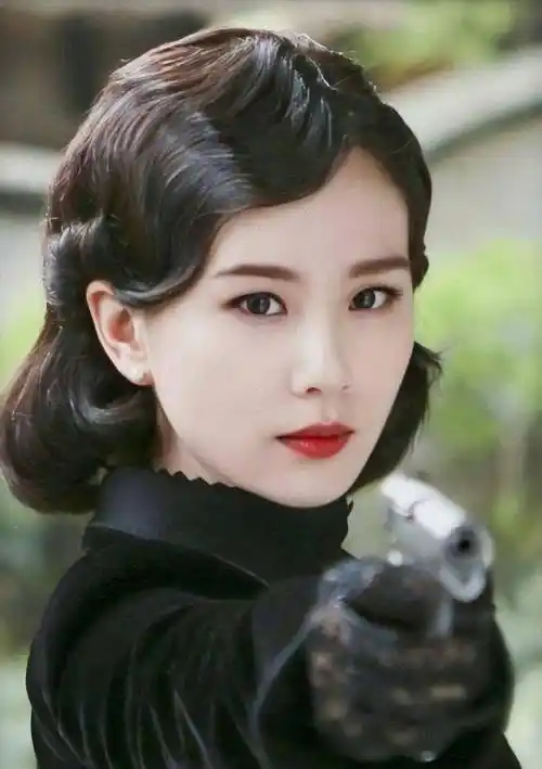 刘诗诗最近剧照曝光,民国造型气质惊艳不输龙葵,网友:太绝了!