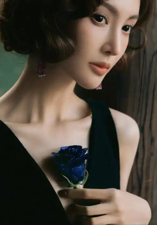 金晨12年前原来长这样天庭饱满地阁方圆和现在完全不像一人