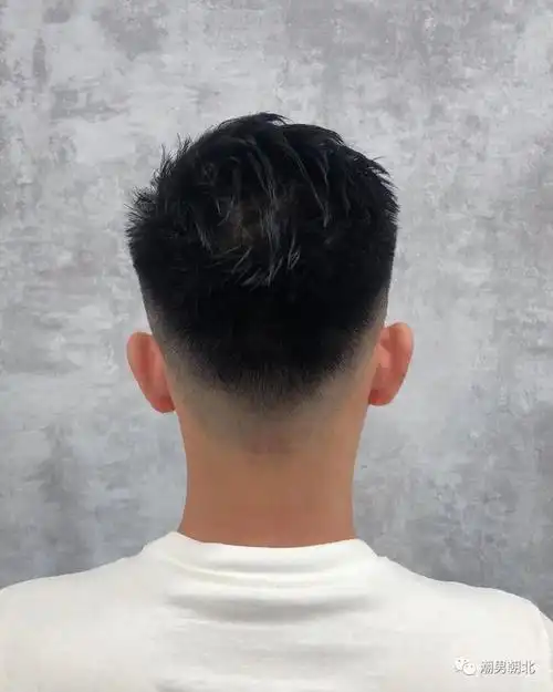 男生别乱剪头发,建议试试这3种发型,清爽帅气有魅力|寸头|飞机头|头型