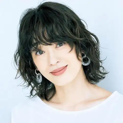 40岁女人发型邋遢减颜值瞧这12款鲍勃短发显年轻很洋气