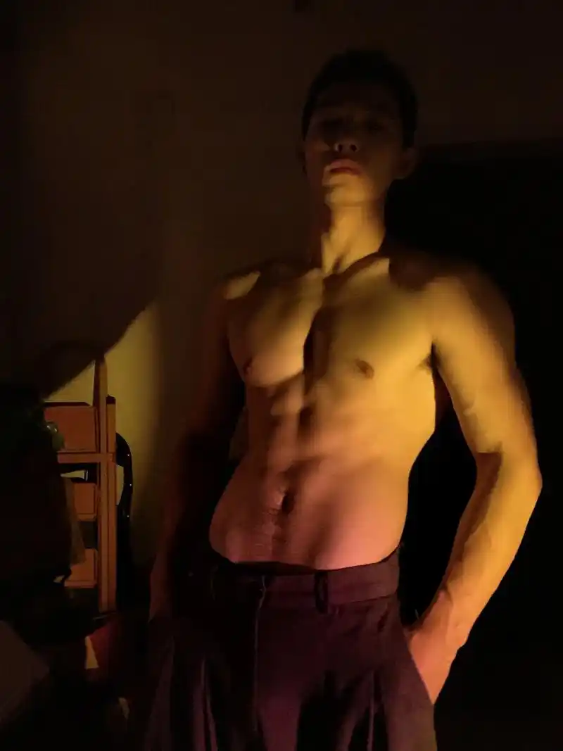 腹毛是吧,肚脐大是吧,诶我就长,我就大!#腹肌 #天秤 #毫 - 抖音