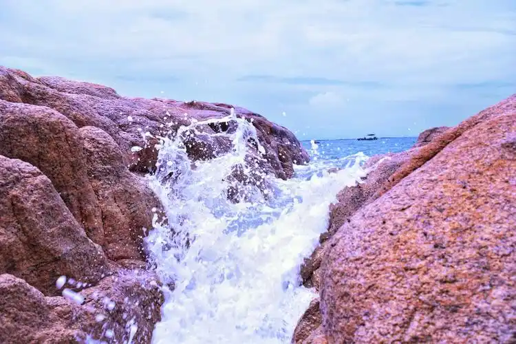 浪花- 除_夕 - 图虫