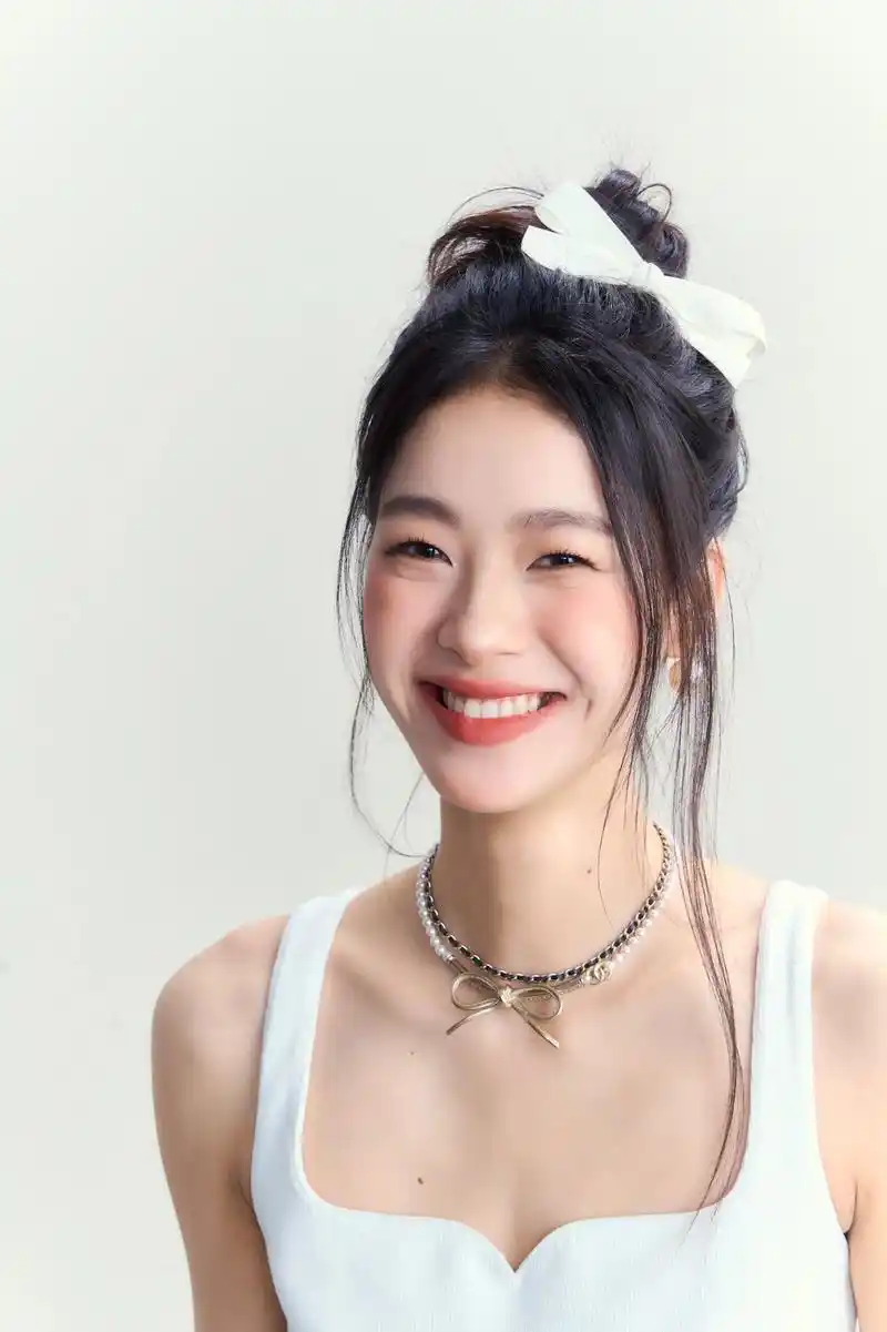 大头特写93治愈笑容|这也太甜了吧95.#春款上新 #谁穿谁 - 抖音