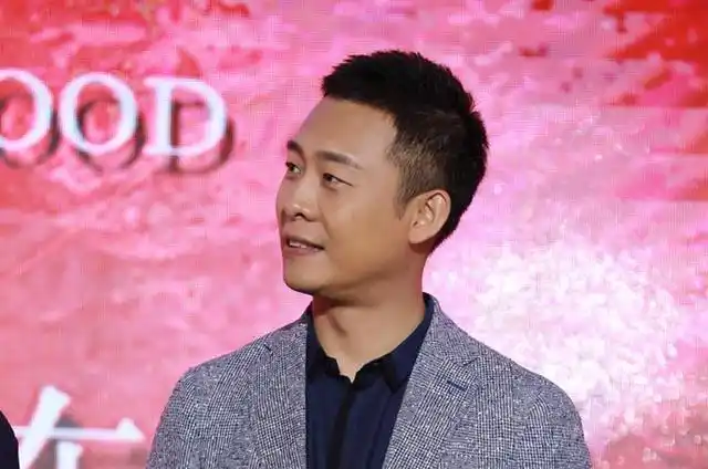 一周关注度飙涨的十大75后男明星之首是谁?周杰伦柏原崇靳东张译