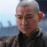 欧美光头男头像图片_微信头像图片大全