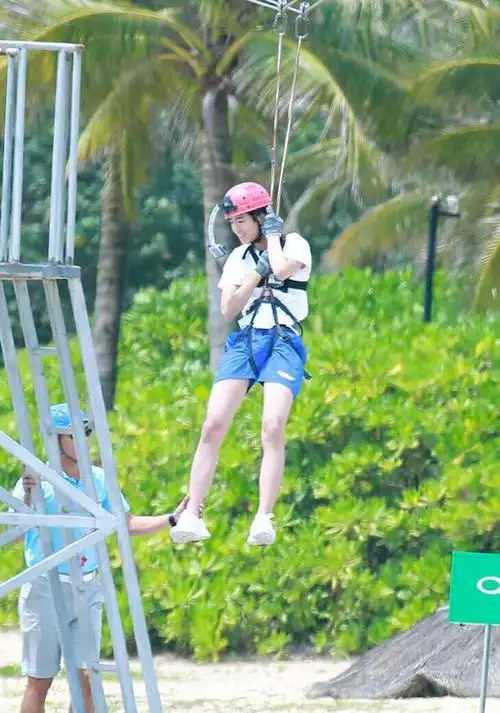 有毒的高能少年团,大写的污