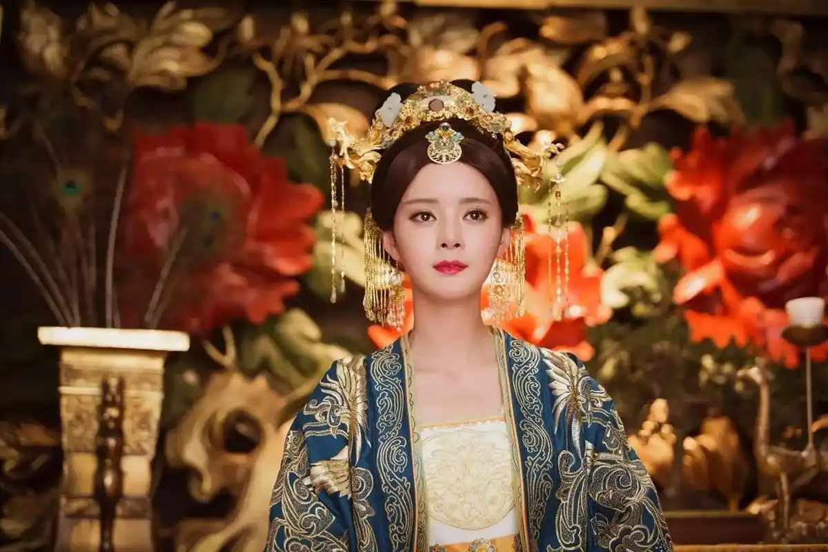 new star|王瑞子:高傲毒舌赤衣仙子的另一面