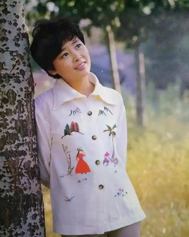 一生无儿无女,离婚多年看到前夫还是会心动|焦晃|张建亚|郭凯敏|张瑜