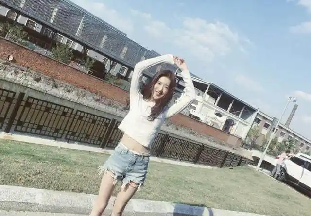 最美搏击宝贝竟是刘亦菲武打替身,愿嫁出战ufc的中国血性男儿