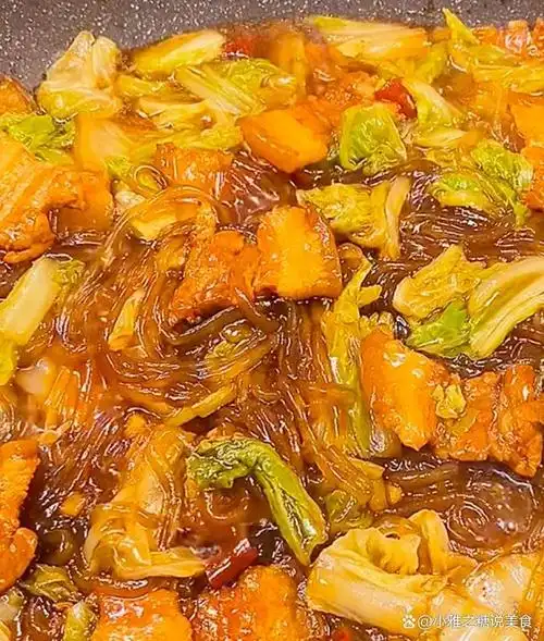 天气越来越冷,推荐4道热乎乎的炖菜,有荤有素,每天换着花样做