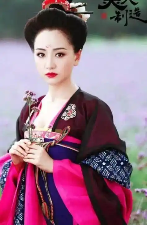 万年女二终于挑大梁,杨蓉翻身的机会到了么?_刘奕君_赵丽颖_作品