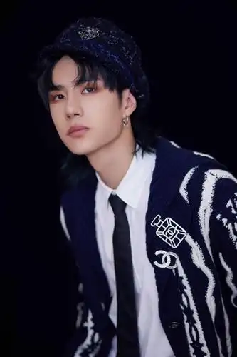 王一博 发型你们觉得这个发型怎么样