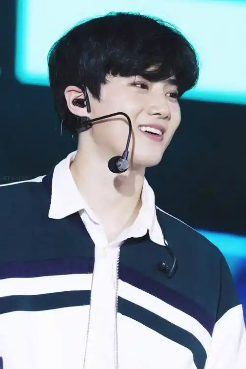 金俊勉 suho _ exo[图片专辑] _ 图片网