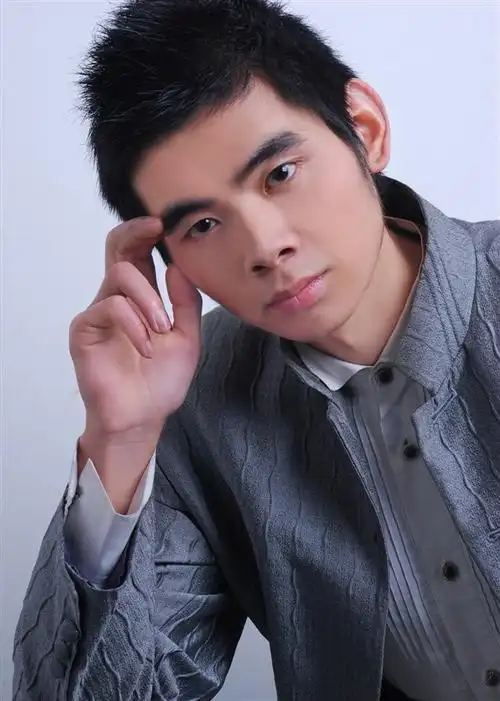 30岁未婚男征婚照片(id:53811987)_湖北襄阳征婚交友_珍爱网