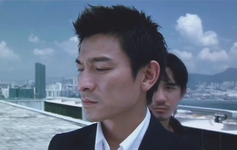 刘德华首个短视频上线,宛如穿越《无间道》,让网友大呼爷青回!