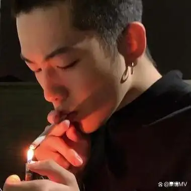 ins神秘感的男生头像_2024很酷的男生头像图片