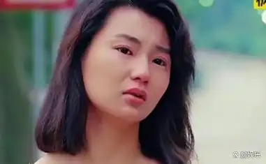 张曼玉:独居贫民区未婚无子,穿"地摊货",息影后活的潇洒