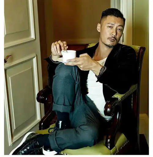 男士基本款,余文乐教你学穿搭_第五大道奢侈品网-中国首家奢侈品o2o